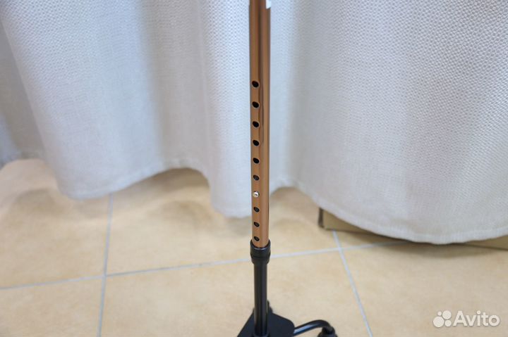 Трость с квадратной опорой