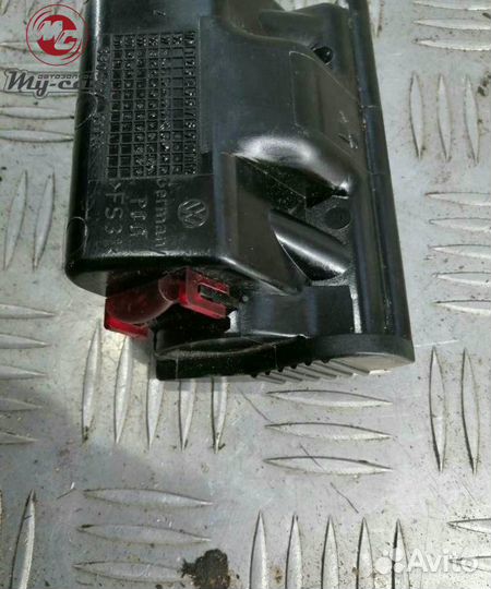 Пепельница volkswagen passat b5 (1996-2001) 0.0 3b0857989a