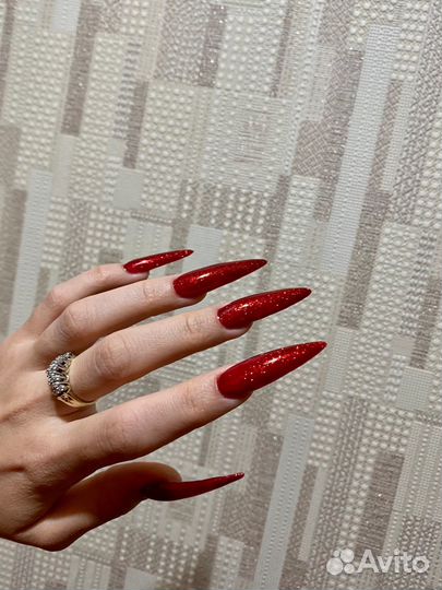 Маникюр и педикюр