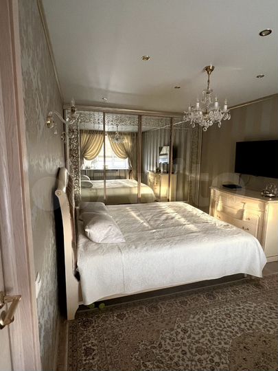 2-к. квартира, 60 м², 6/6 эт.