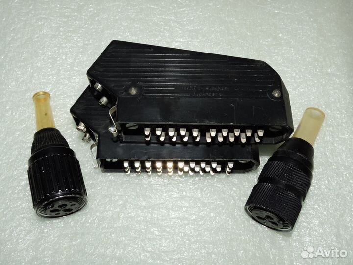 Разъёмы для Mechlabor STM-600, 610, 200, 210