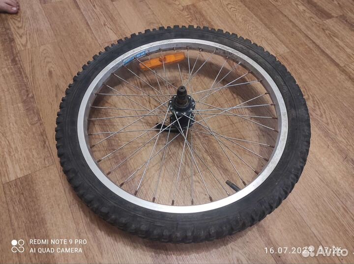 Колесо для велосипеда переднее 20