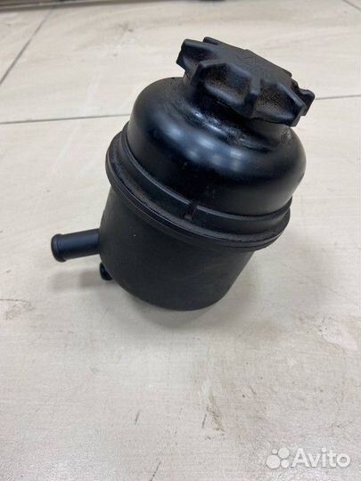 Бачок гидроусилителя Chevrolet Niva
