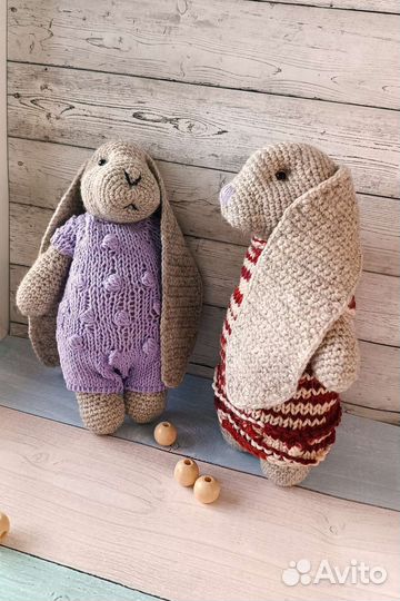 Вязаные игрушки ручной работы. Зайка