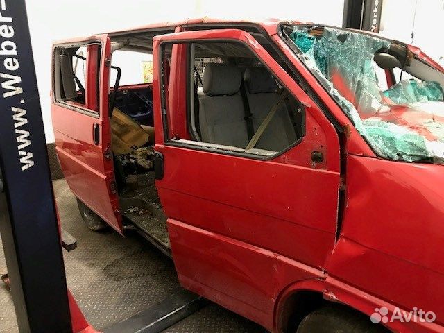Разбор на запчасти Volkswagen Transporter 4
