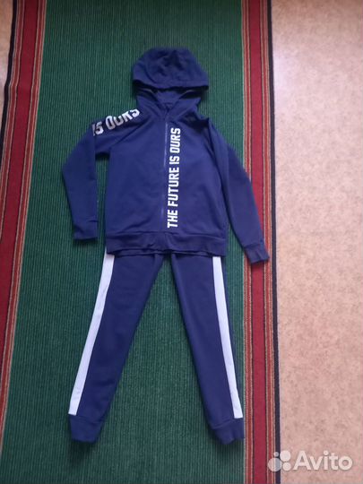 Детский спортивный костюм р.140