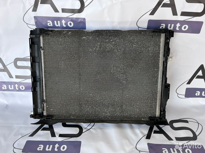 Mercedes GLC X253 W213 Радиатор основной и дополни