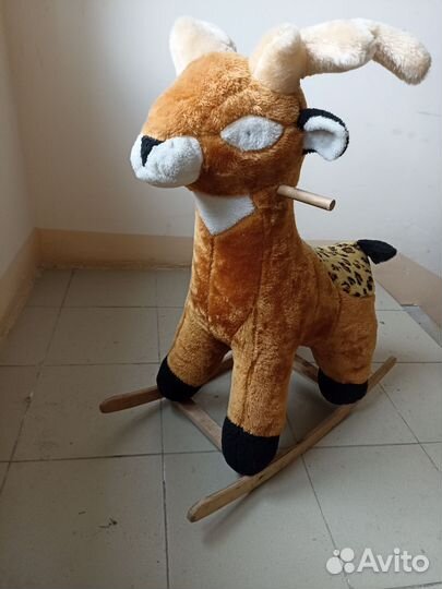 Детская лошадка качалка деревянная