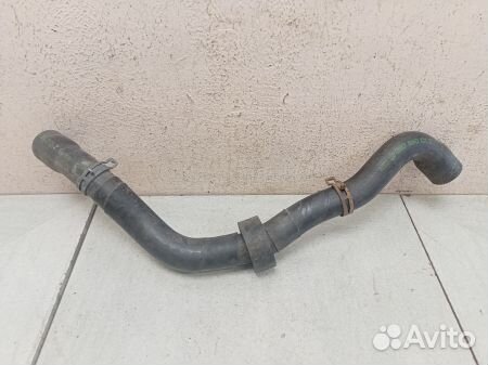 Патрубок системы охлаждения 6N0121051C