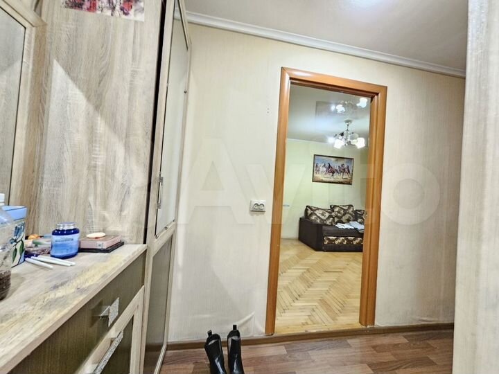 3-к. квартира, 60 м², 1/5 эт.