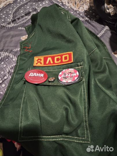 Куртка зеленая