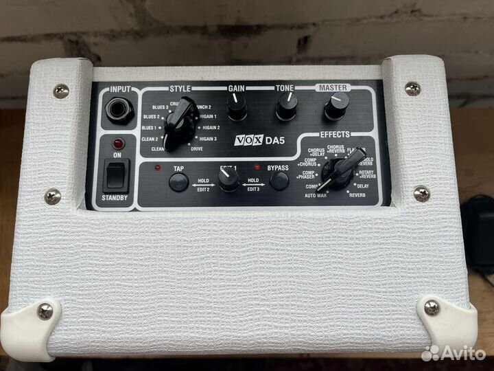 Комбоусилитель VOX DA5
