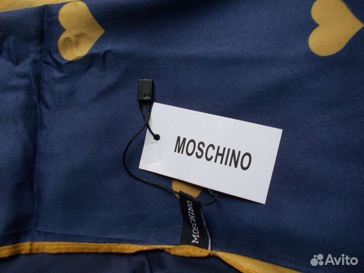 Шелковый платок Moschino