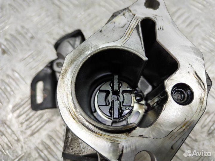 Насос вакуумный Renault Fluence 1.5 K9KF830 2010