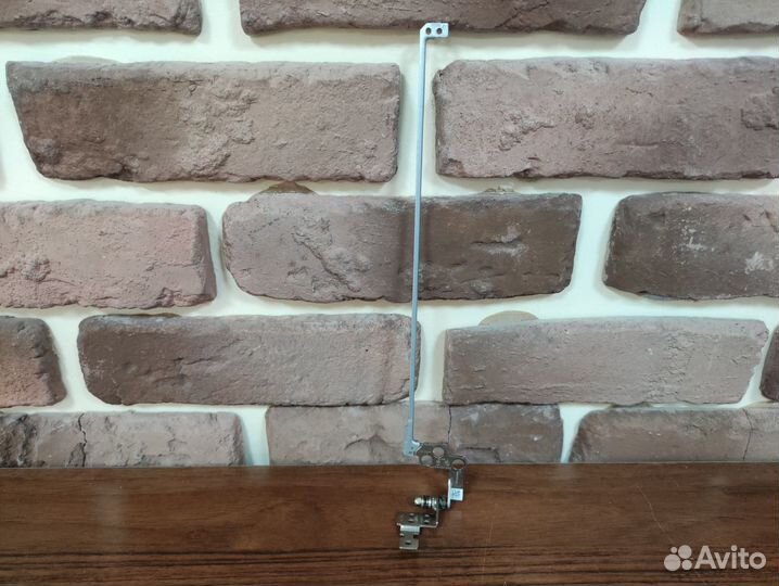 Петля матрицы левая для Lenovo 100-15 AM1ER000200