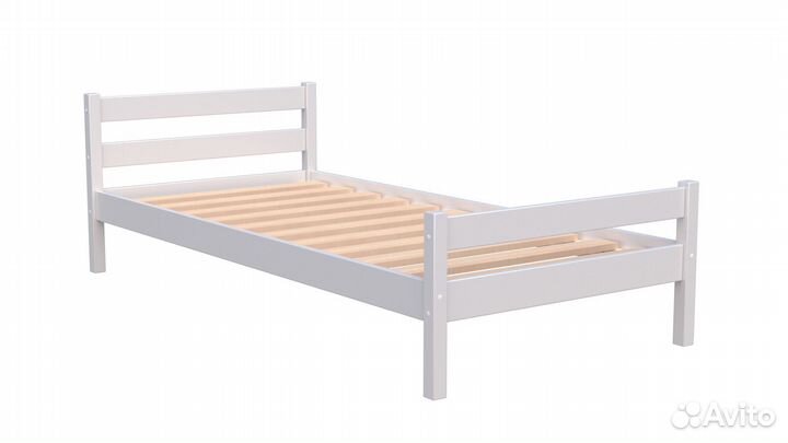 Детская кровать из массива