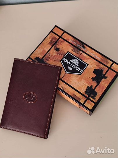 Обложка на паспорт Toni Perotti