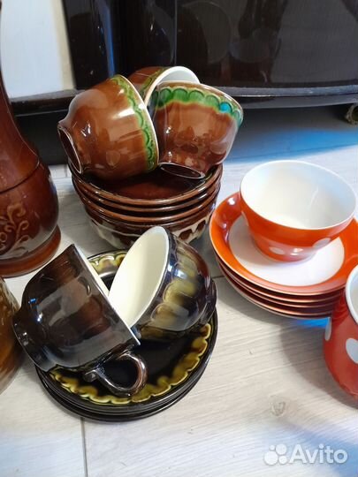 Кувшины, кружки, блюдца