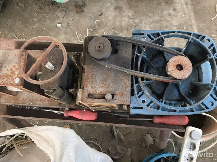 Устройство для разделки кабеля