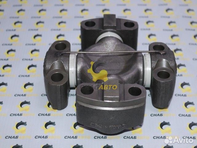 Крестовина 84355366 CNH