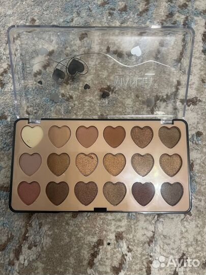 Тень для сияние глаз MLN EY