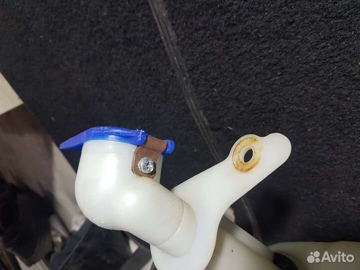 Бачок омывателя лобового стекла ford c-max