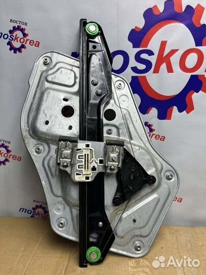 Стеклоподъемник передний правый Skoda Yeti 1.2