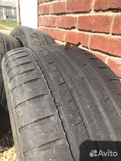 Nokian Tyres Hakka Blue 2 215/55 R17 98