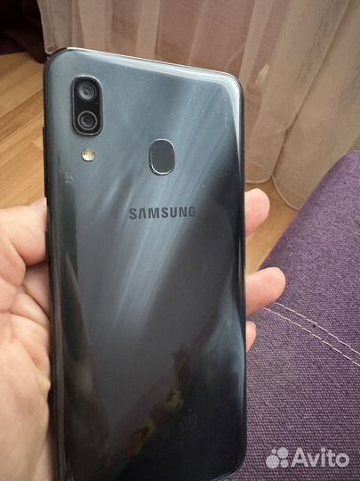 Samsung Galaxy A30, 3/64 ГБ