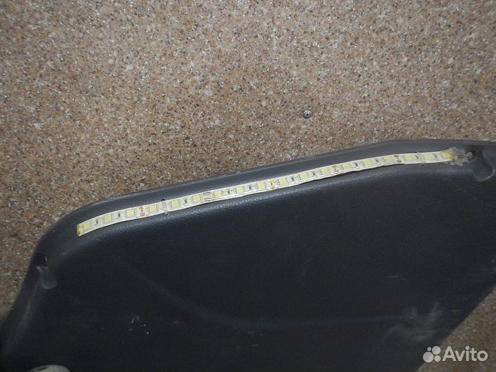 Обшивка двери задней правой Chevrolet Spark