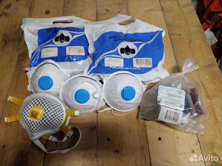 Защитный костюм, маски