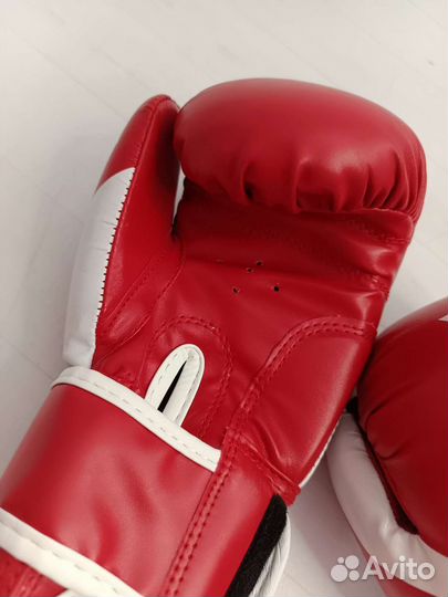 Боксерские перчатки