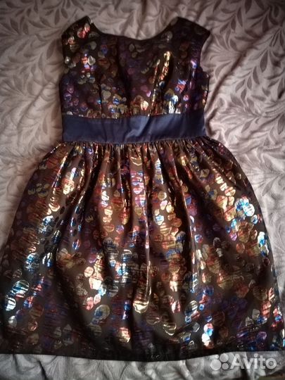 Платье праздничное