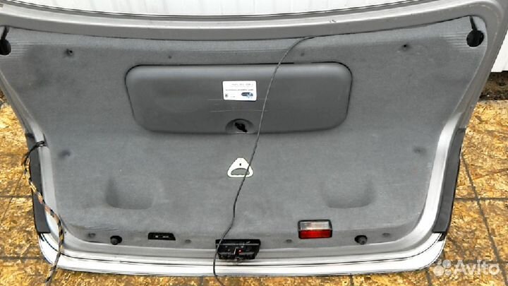 Крышка багажника BMW 7-Series