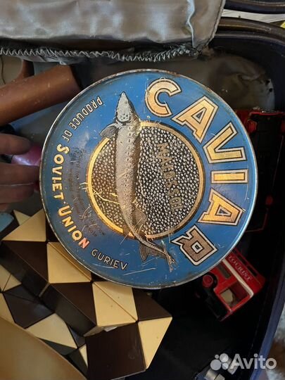 Металлическая банка из под икры советская,литровая