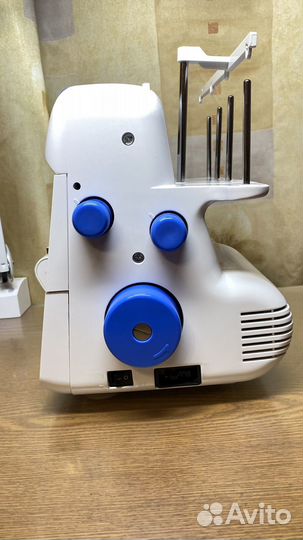 Оверлок Comfort 550