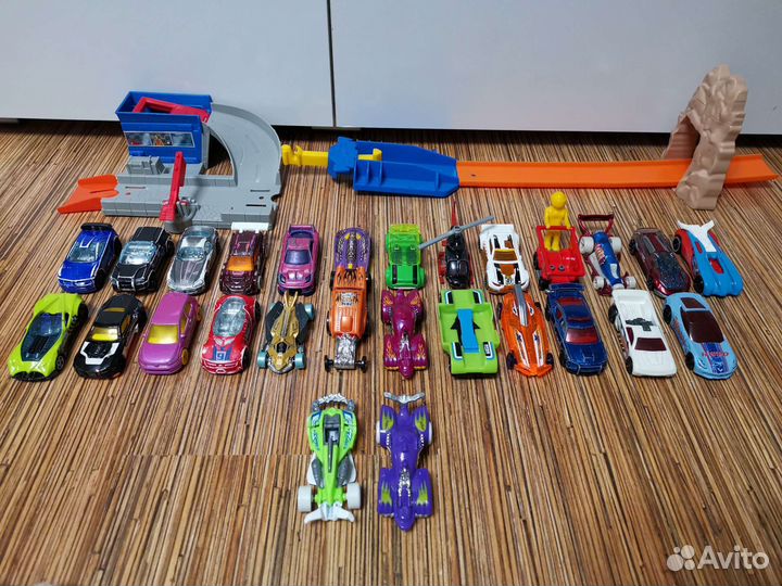 Машинки,хотвилс