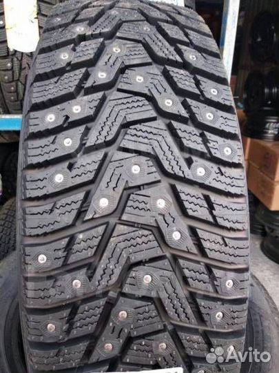 Hankook Winter i'Pike X W429A 275/55 R20 117