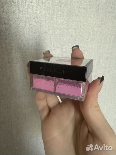 Румяна Givenchy