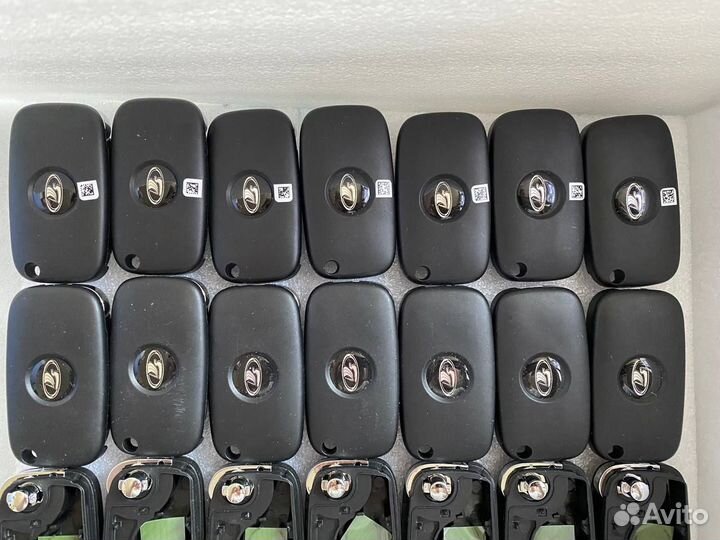 Выкидной ключ пду с жалом оригинальный на Веста Ик