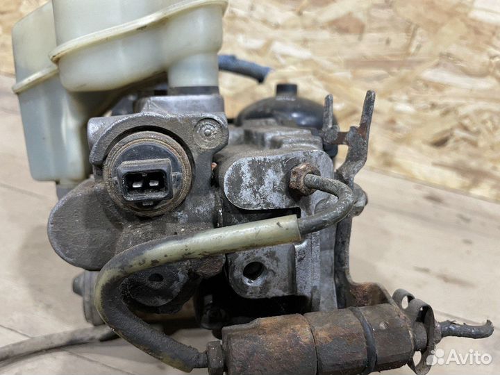 Вакуумный усилитель тормозов с abs passat b3