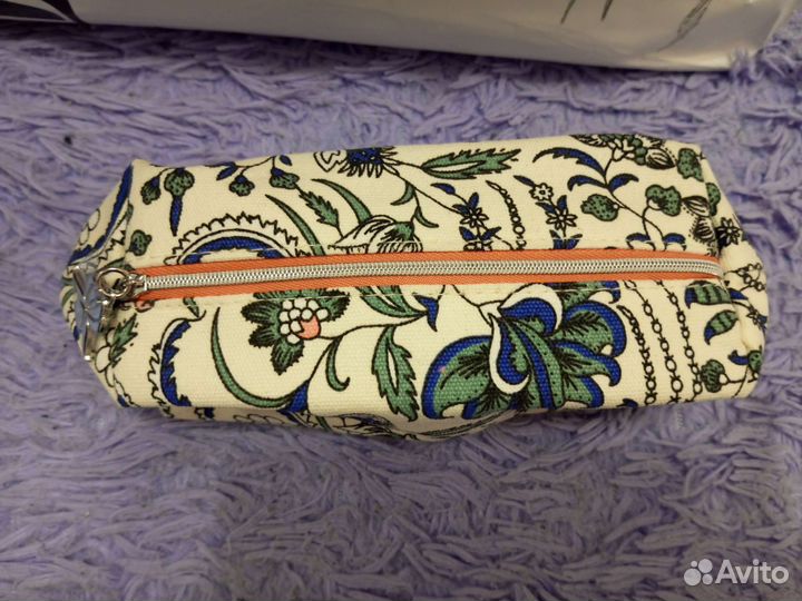 Косметичка sisley