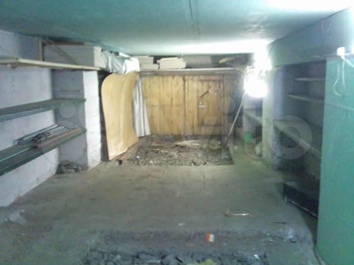 Гараж, > 30 м²