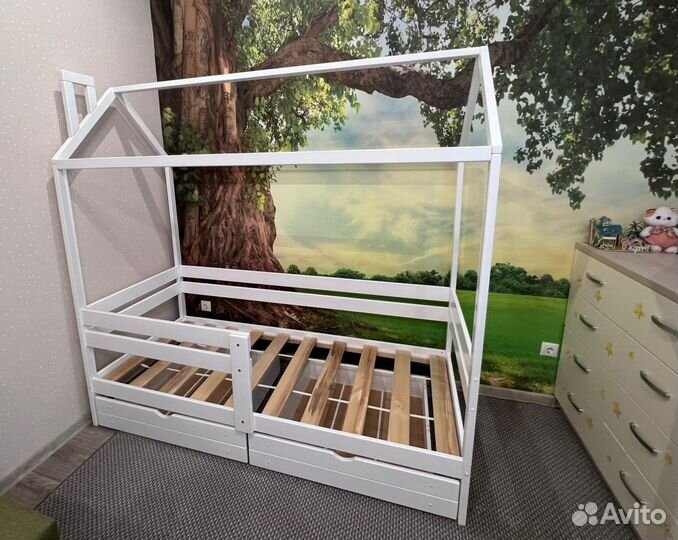 Кровать домик