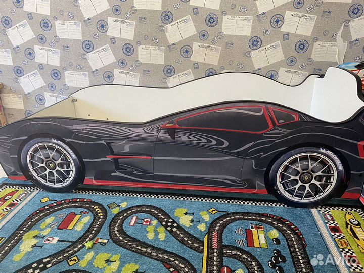 Кровать с матрасом