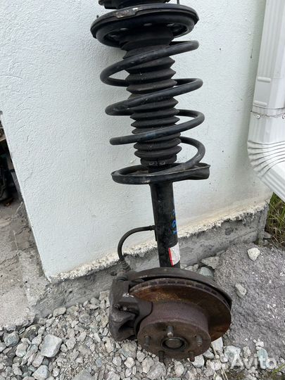 Стойка в сборе toyota mark 2 Gx 81