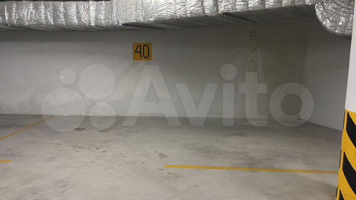 Машиноместо, 20 м²