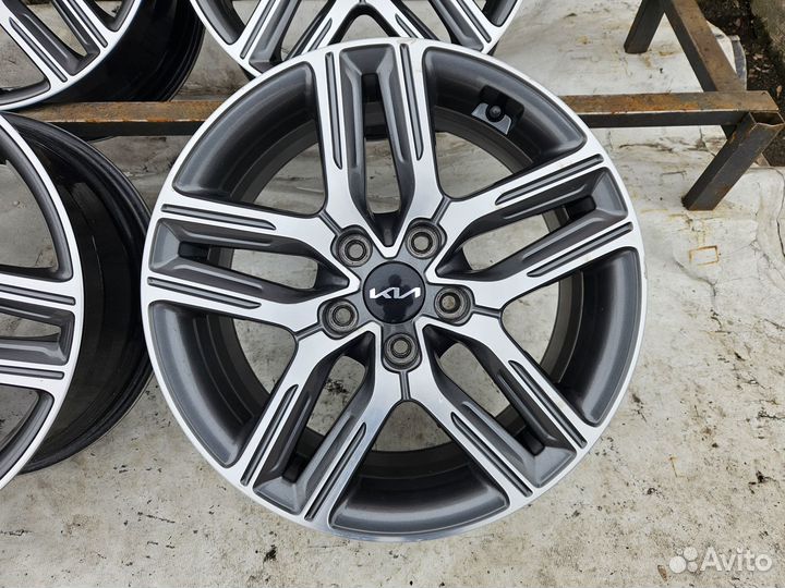 Литые диски r17 5x114.3 Kia