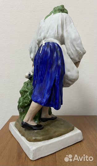 Статуэтка Сборщица хлопка артель Керамик