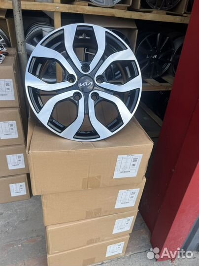 Диски Kia Black R16 5/114.3 Новые